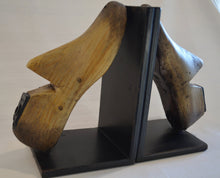 Shoe book ends (Set of 2)