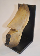 Shoe book ends (Set of 2)